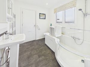 BATHROOM- click for photo gallery